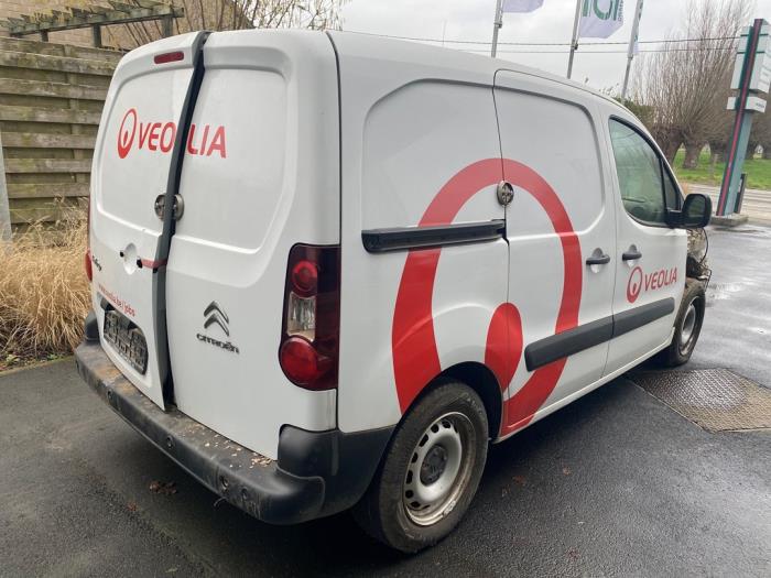 Citroen Berlingo 1.6 HDi 90 Samochód złomowany (2016, Bialy)