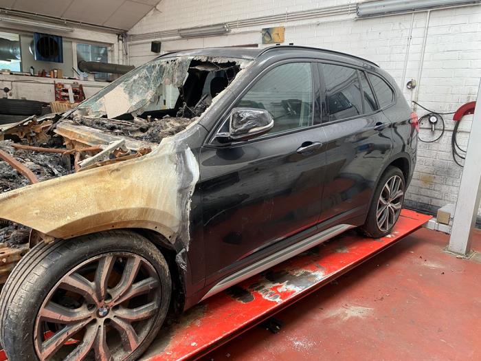 BMW X1 sDrive 18d 2.0 16V Épave (2016, Métallisé, Noir)