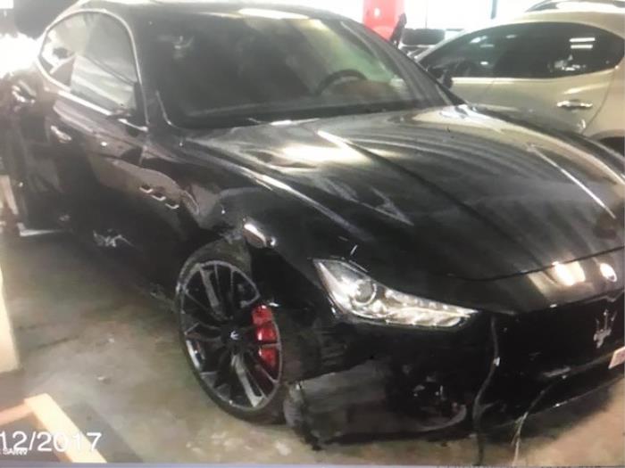 Maserati Ghibli III 3.0 S Q4 Biturbo V6 24V Salvage vehicle (2015, Metallic, Black)