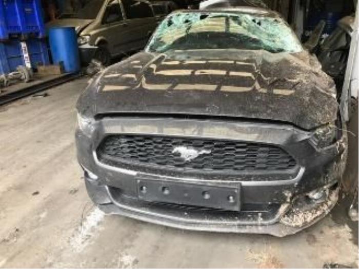 Ford Usa Mustang VI Fastback 2.3 EcoBoost 16V Salvage vehicle (2016)