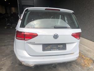 Volkswagen Touran 1.6 TDI SCR BlueMotion Technology Épave (2019, Blanc)