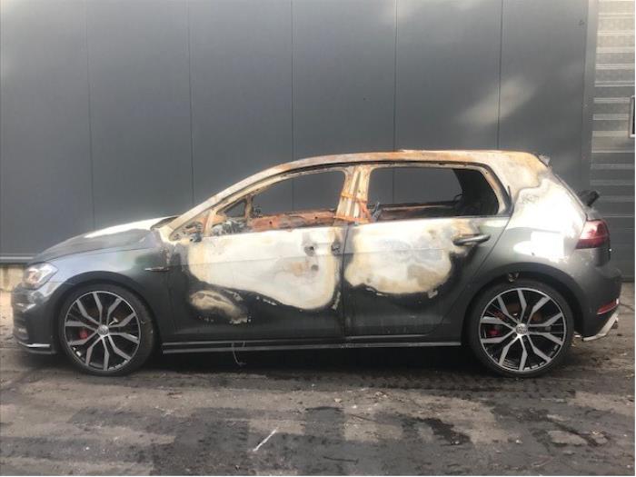 Volkswagen Golf VII 2.0 GTI 16V Performance Package Schrottauto 