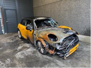 Mini Mini 2.0 16V Cooper SD Épave (2016, Métallisé, Orange)