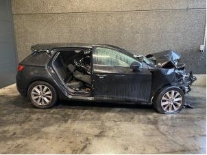 Seat Leon 1.2 TSI Ecomotive 16V Vehículo de desguace (2018, Negro)