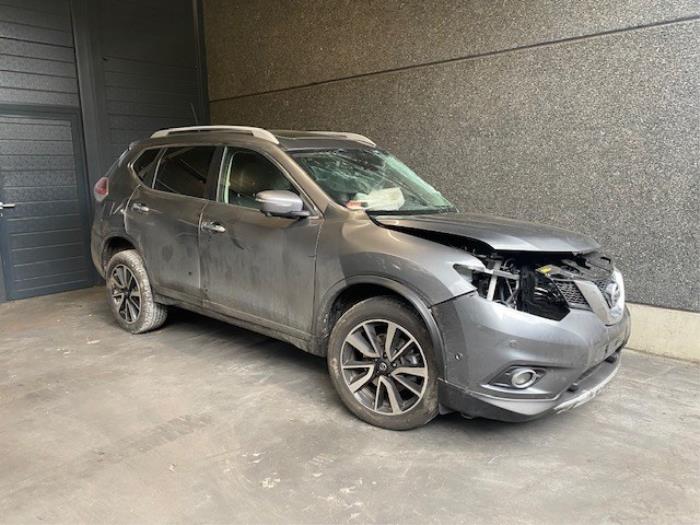 Nissan X-Trail 2.0 dCi Salvage vehicle (2017, Gray)