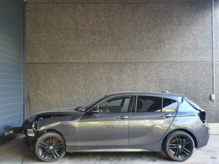 BMW 1 serie 116d 1.5 12V TwinPower Épave (2019, Gris)