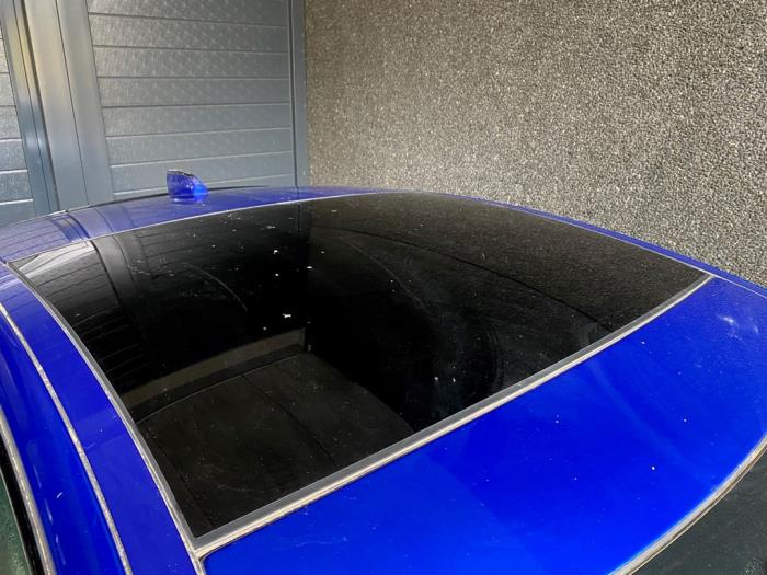 Jaguar XE 2.0d 180 16V Schrottauto (2020, Blau)