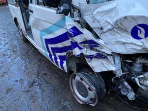 Volkswagen Transporter/Caravelle T6 2.0 TDI Samochód złomowany (2020, Bialy)