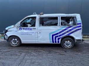 Volkswagen Transporter/Caravelle T6 2.0 TDI Samochód złomowany (2020, Bialy)