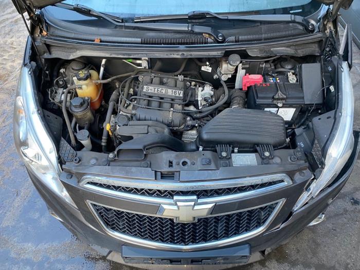 Chevrolet Spark 1.2 16V Samochód złomowany (2011, Brazowy)