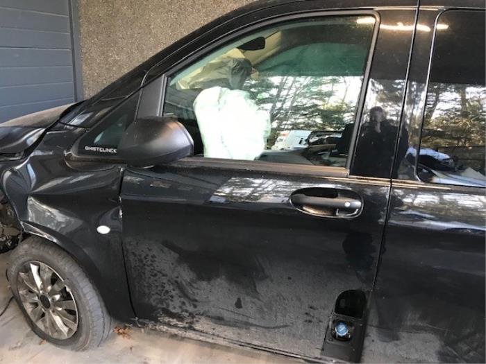 Mercedes Vito Tourer 2.2 114 CDI 16V Salvage vehicle (2018, Black)