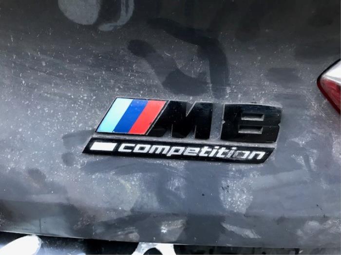 BMW 8 serie M8 Competition Twin Turbo V8 32V Samochód złomowany (2020, Ciemny, Szary)