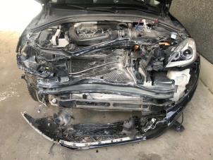 Volvo XC60 I 2.4 D3 20V Épave (2010, Métallisé, Noir)