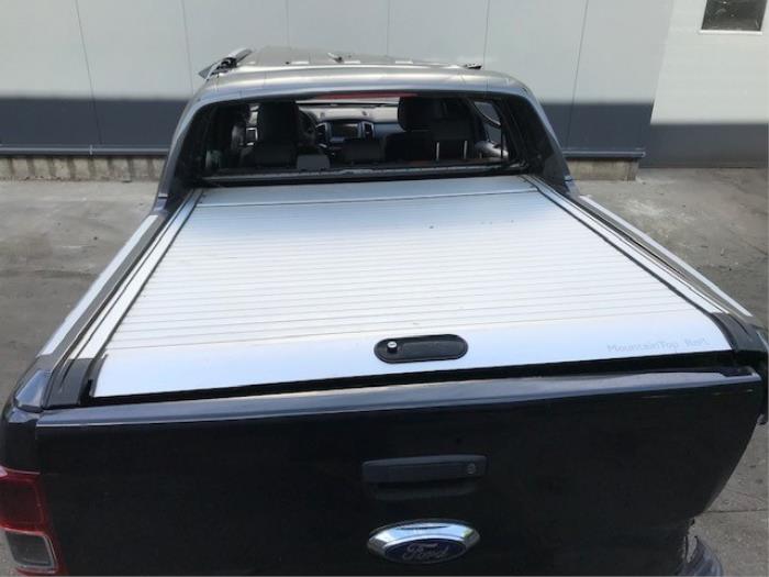 Ford Ranger 3.2 TDCi 20V 4x4 Épave (2017, Métallisé, Noir)