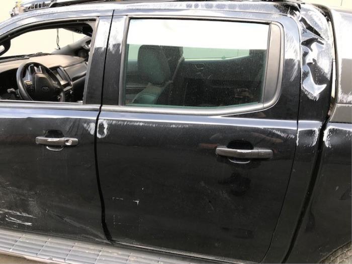 Ford Ranger 3.2 TDCi 20V 4x4 Épave (2017, Métallisé, Noir)