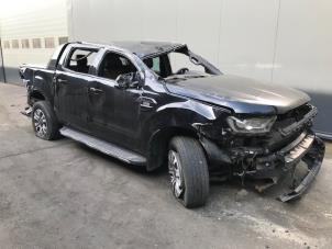 Ford Ranger 3.2 TDCi 20V 4x4 Épave (2017, Métallisé, Noir)