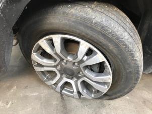 Ford Ranger 3.2 TDCi 20V 4x4 Épave (2017, Métallisé, Noir)