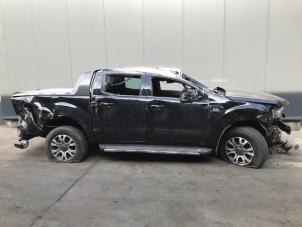 Ford Ranger 3.2 TDCi 20V 4x4 Épave (2017, Métallisé, Noir)