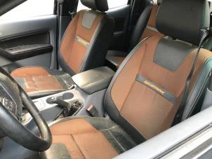 Ford Ranger 3.2 TDCi 20V 4x4 Épave (2017, Métallisé, Noir)