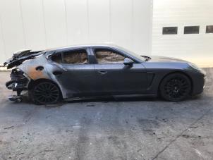 Porsche Panamera 3.0 D V6 24V Épave (2014, Gris)