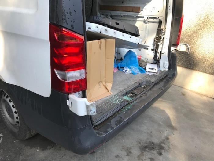 Mercedes Vito 2.2 114 CDI 16V Épave (2018, Blanc)