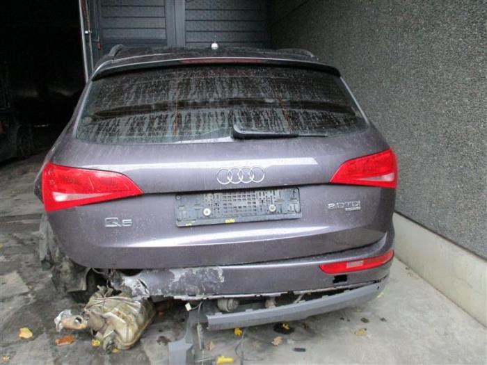 Audi Q5 Salvage vehicle (2010, Dark, Gray)