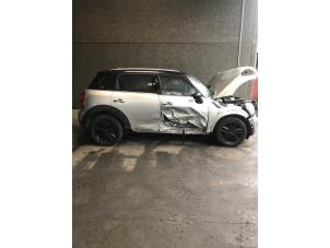 Mini Countryman 2.0 Cooper D 16V Autom. Samochód złomowany (2014)