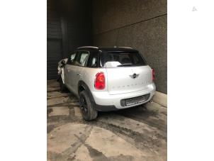 Mini Countryman 2.0 Cooper D 16V Autom. Samochód złomowany (2014)