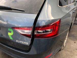 Skoda Superb Combi 1.6 TDI Épave (2017)