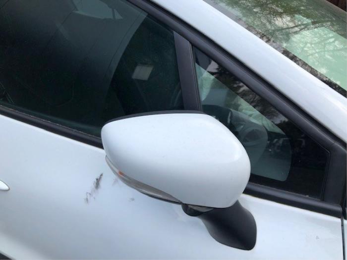 Renault Clio IV 1.2 TCE 16V GT EDC Épave (2015, Blanc)