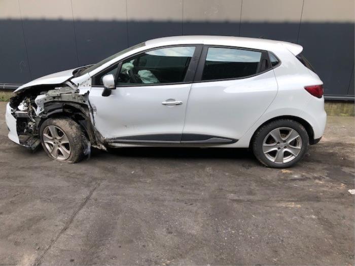 Renault Clio IV 1.2 TCE 16V GT EDC Épave (2015, Blanc)