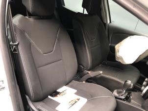 Renault Clio IV 1.2 TCE 16V GT EDC Épave (2015, Blanc)