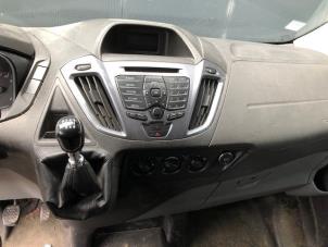 Ford Transit Custom 2.0 TDCi 16V Eco Blue 130 Épave (2016, MAGNETIC)