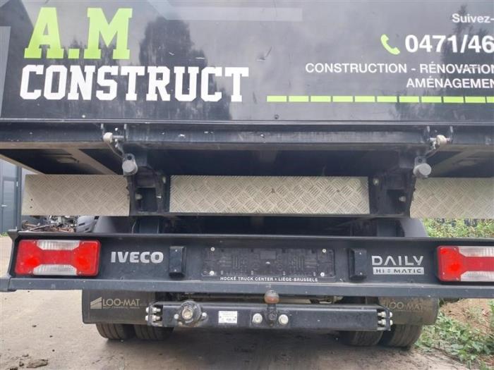 Iveco Daily Skrotfordon (2021, ZWART)
