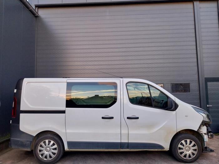 Norev 1/43 – Renault Trafic Combi 2015 Gris – Miniature Neuve (Attention : Descriptif Incohérent)
