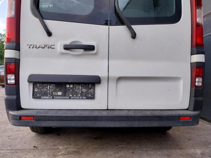 Renault Trafic Combi 2015 modèle 3D $129 - .xsi .ma .max .lwo .fbx .c4d