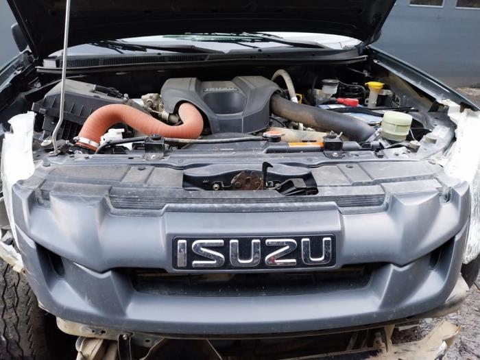 Isuzu D-Max 2.5 D Twin Turbo 4x4 Vehículo de desguace (2016, Verde)
