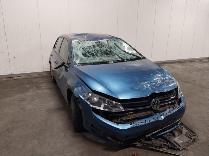 Volkswagen Golf VII 1.6 TDI 16V Épave (2014, Bleu)
