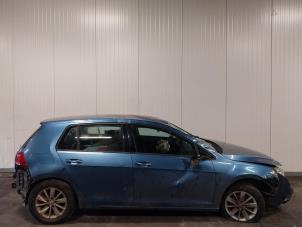 Volkswagen Golf VII 1.6 TDI 16V Épave (2014, Bleu)