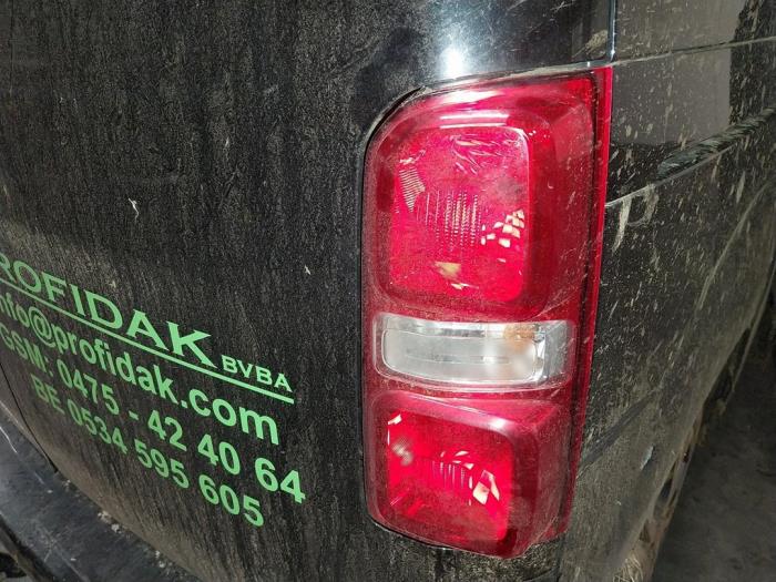 Opel Vivaro 2.0 CDTI 177 Vehículo de desguace (2020, Negro)