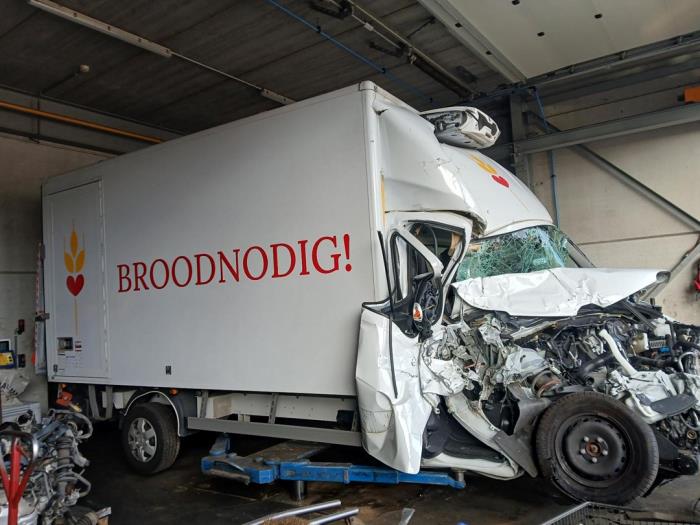 Renault Master Samochód złomowany (2024, Bialy)
