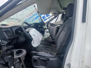 Ford Transit 2.0 TDCi 16V Eco Blue 130 Épave (2022, Blanc)