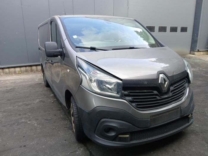 Renault Trafic 1.6 dCi 145 Twin Turbo Vehículo de desguace (2019, Gris)