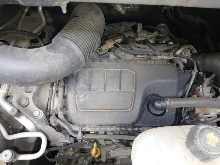 Renault Trafic 1.6 dCi 145 Twin Turbo Vehículo de desguace (2019, Gris)