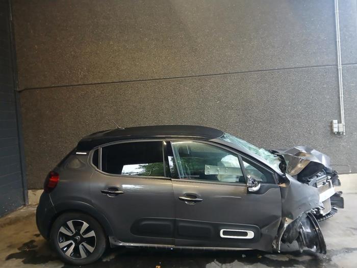Citroen C3 1.2 Vti 12V PureTech Épave (2024, Gris)