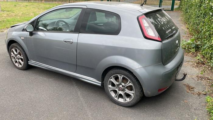 Fiat Punto Evo 1.4 Skrotfordon (2012, LICHT BLAUW)