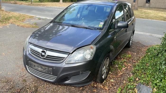 Opel Zafira 1.7 CDTi 16V Skrotfordon (2010, GRIJS)