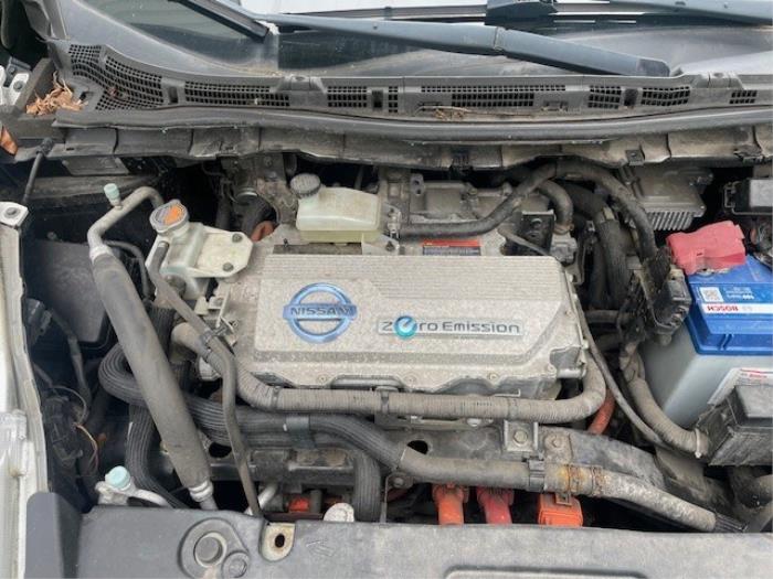 Nissan Leaf Leaf Skrotfordon (2012, ZWART)