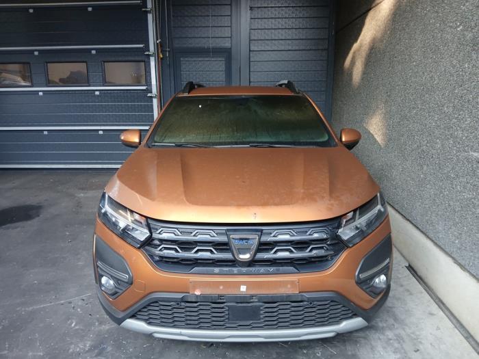 Dacia Sandero III 1.0 TCe 90 12V Skrotfordon (2022, ORANJE)