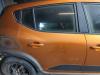 Dacia Sandero III 1.0 TCe 90 12V Skrotfordon (2022, ORANJE)